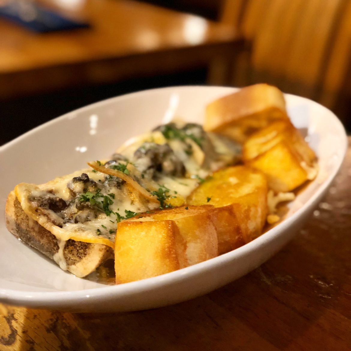 #NightBite: Escargots @ Brother’s Beer Bistro, Ottawa